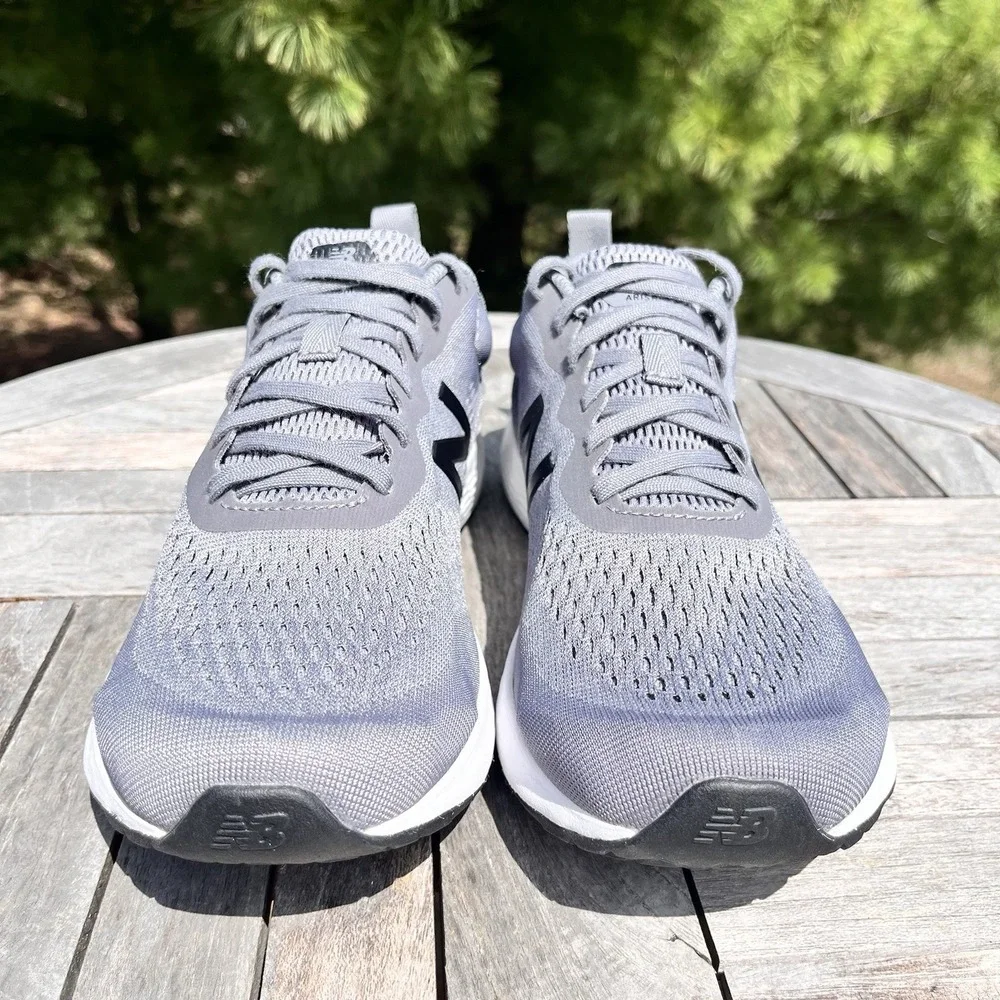 New Balance MARISLG4 Running Shoe Mens Sz 8.5 4E Arishi Fresh Foam Gray Sneakers